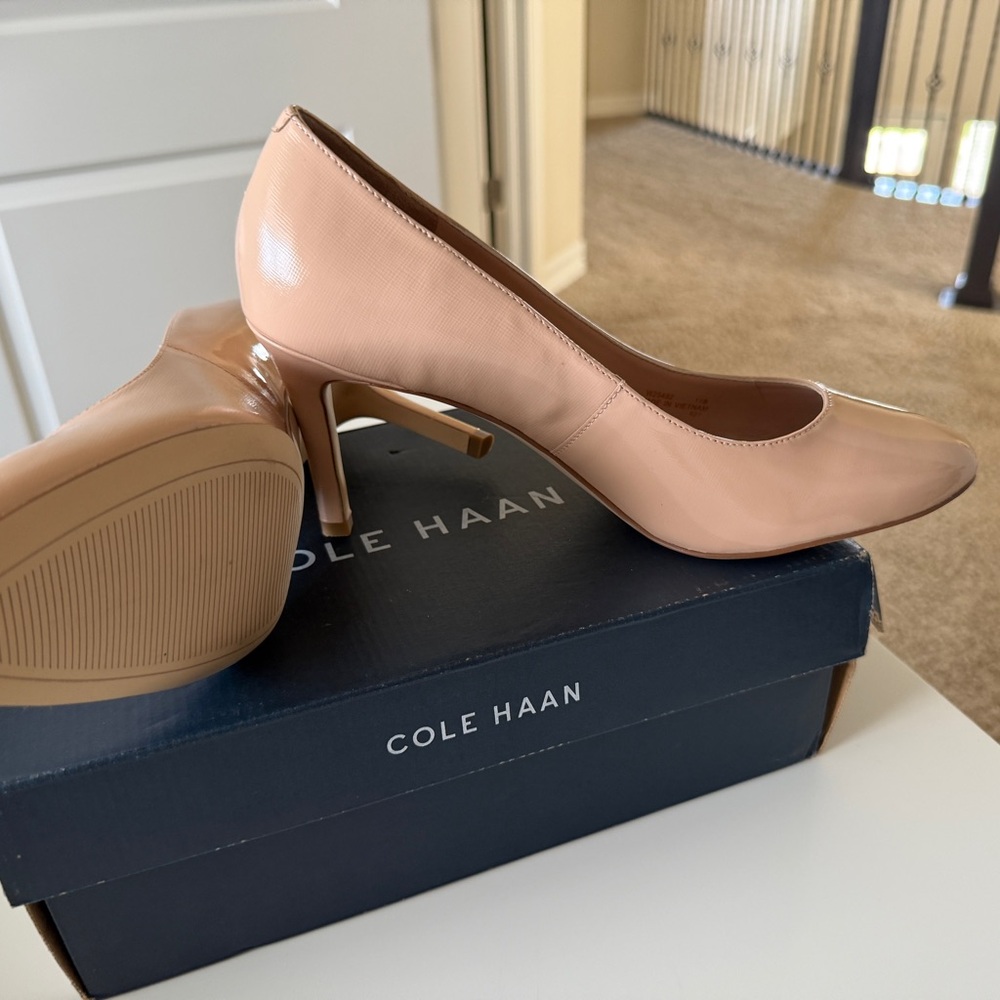Cole Haan Women's Nude Heels brand new! Size 11